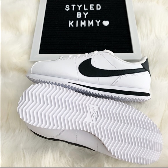 Nike Cortez Sneakers Shoes Black White New - Picture 4 of 10